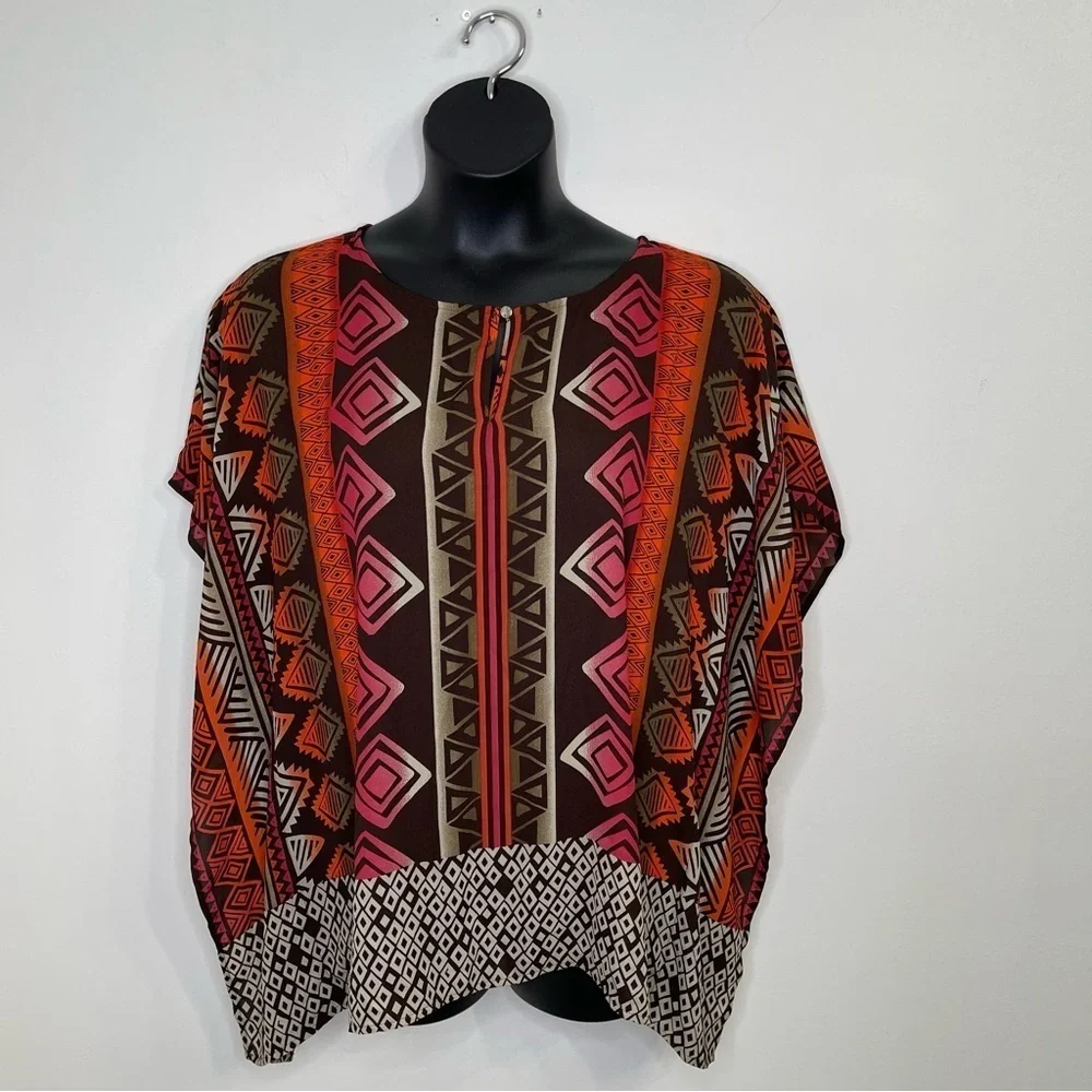 Vince Camuto Women’s Geometric Print Top Size M - Picture 1 of 9